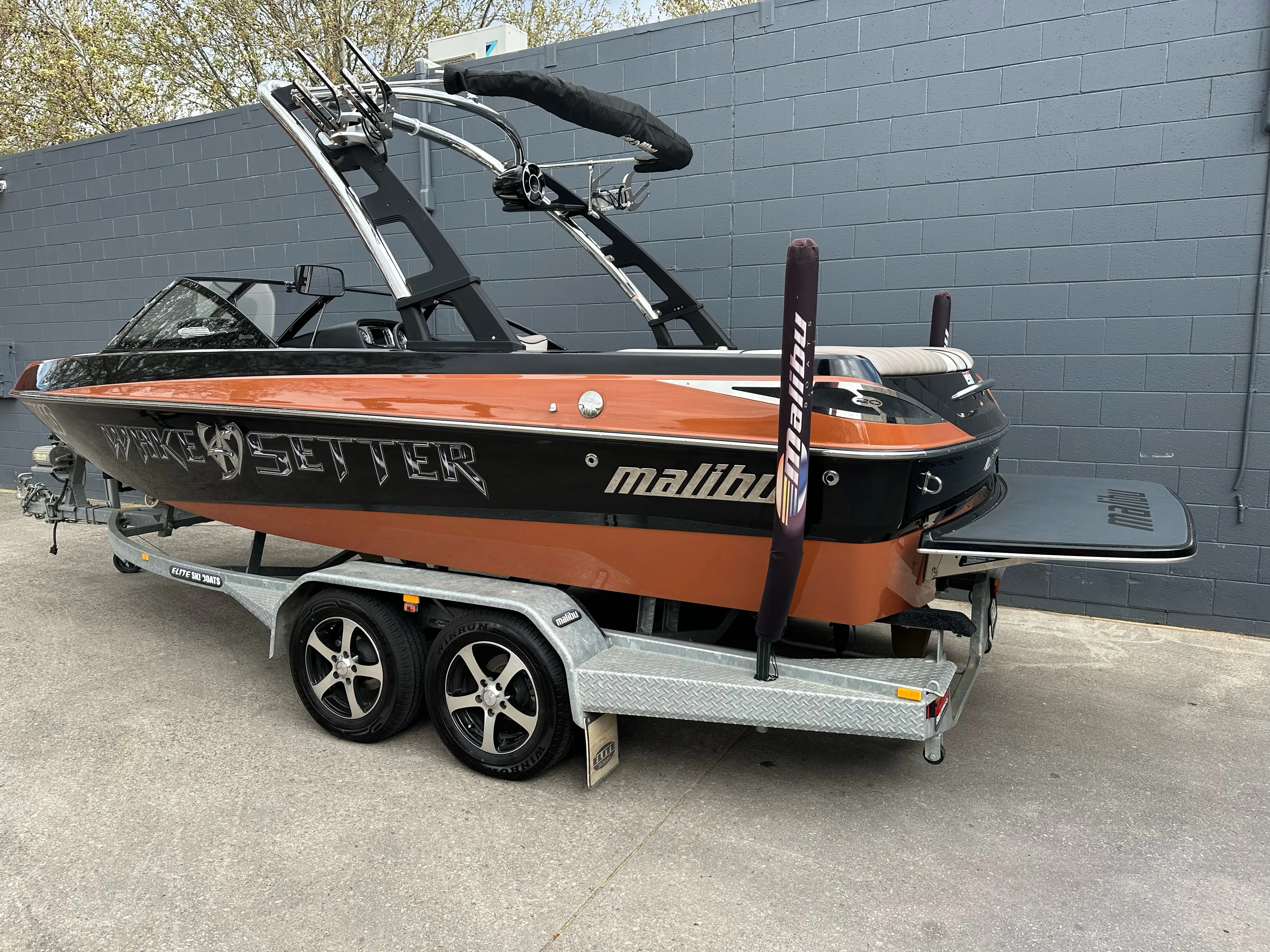 2010 Malibu Wakesetter 20VTX - SOLD