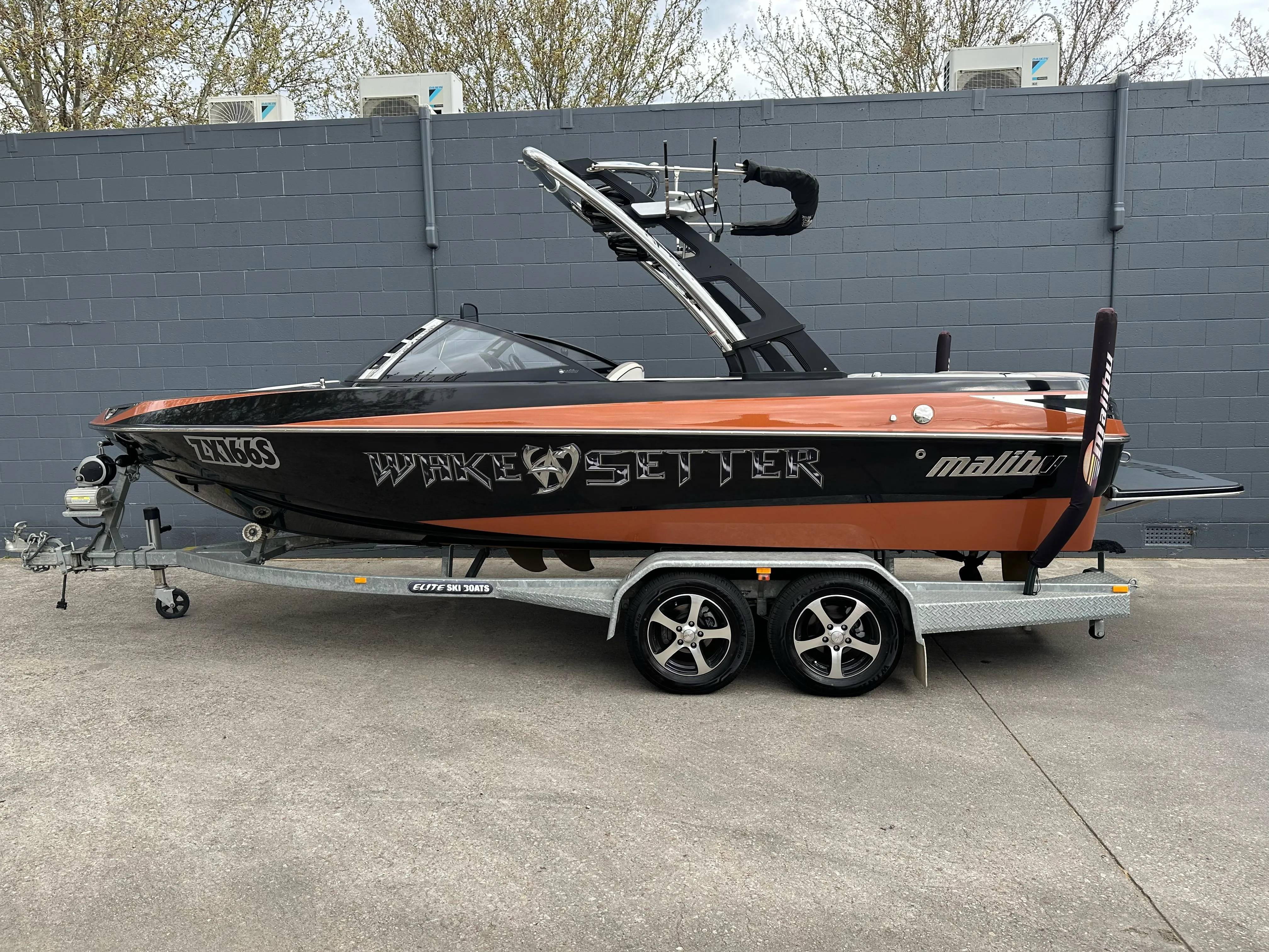 2010 Malibu Wakesetter 20VTX - SOLD