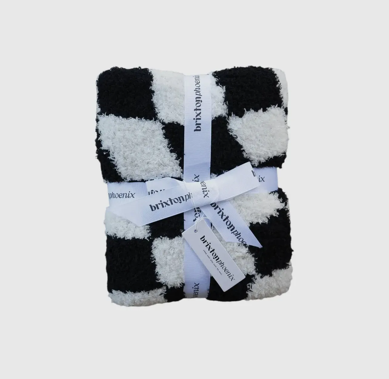 B&W wavy checker plush blanket