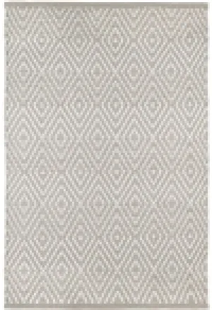 Diamond Platinum/White Indoor/Outdoor(2.5'X8' RUNNER) CALL FOR PRICING